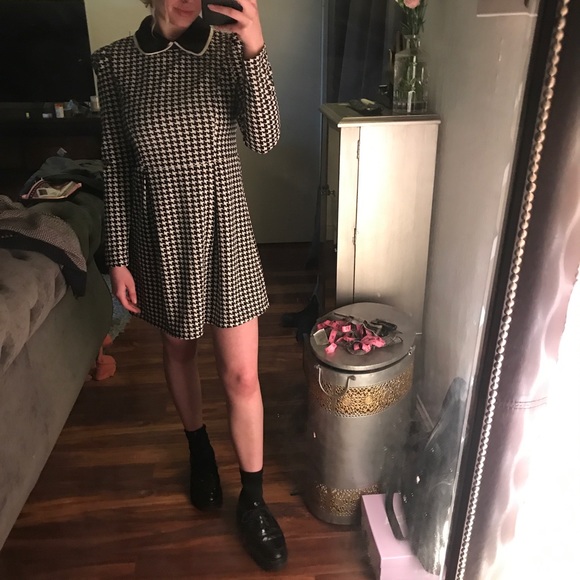 Houndstooth vintage collared dress. - Picture 3 of 3
